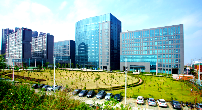 数据治理到决策支持：企业数据分析系统建设路径与实施要点