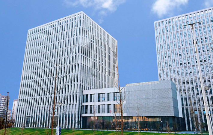 武汉市高南信息运营看板系统在制造业场景中的应用实践
